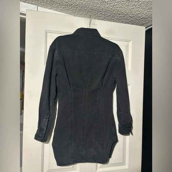Pretty little thing Cinched Waist Long Sleeve Denim Dress - Picture 3 of 5